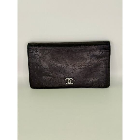 Vintage Chanel Floral Embossed Leather Lambskin Long Wallet - Picture 1 of 8